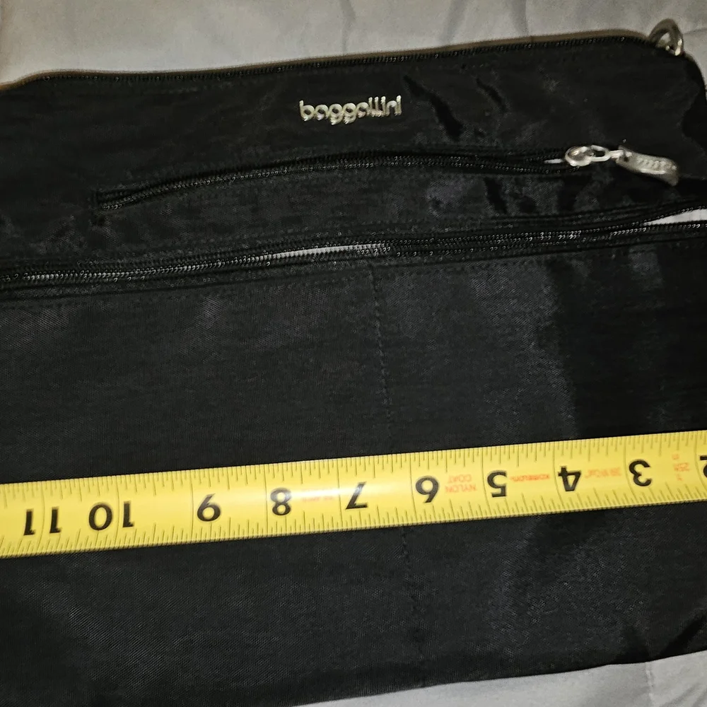 Baggallini Cross Body Purse NWOT - Picture 4 of 6